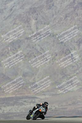 media/Dec-07-2025-CVMA (Sun) [[3e7d2de5dc]]/Race 7-Formula Lightweight Twins Shootout/